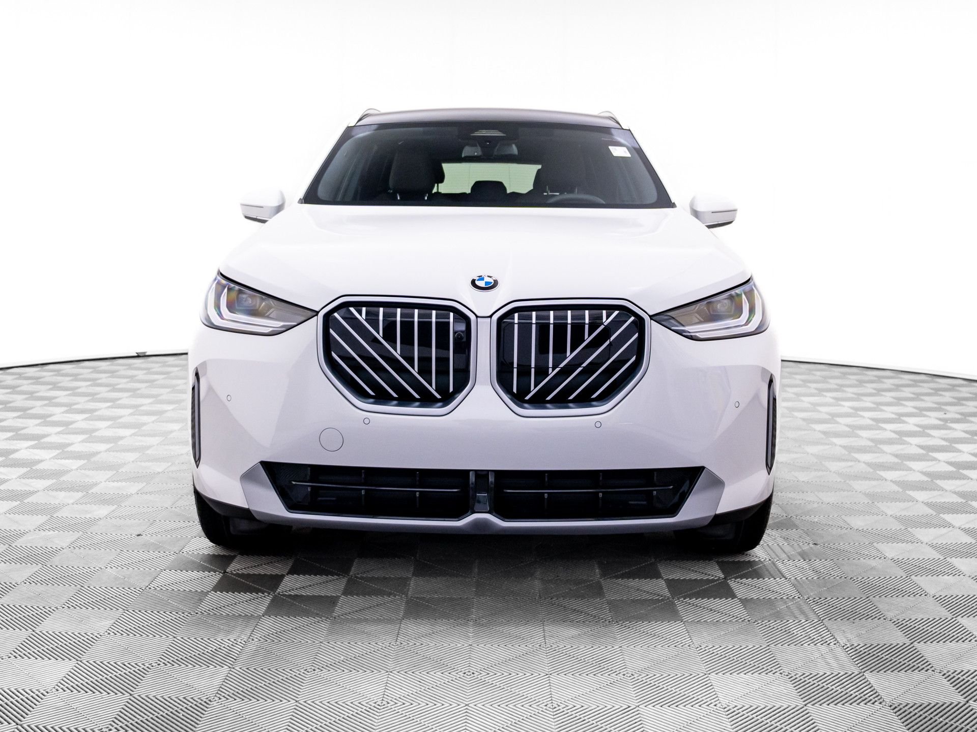 New 2026 Alpine White BMW 30 xDrive image 10