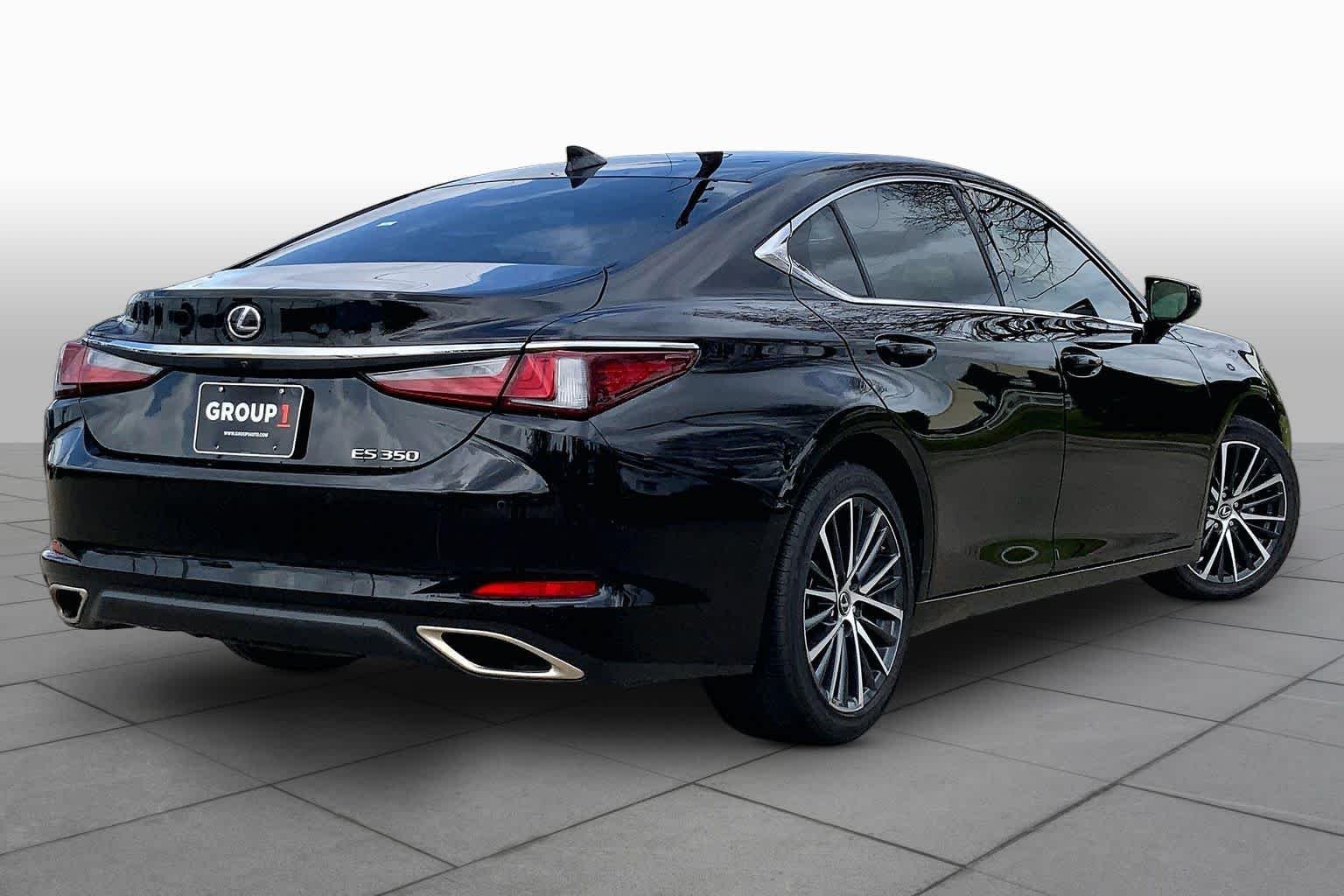 2024 Lexus ES 350 - Photo 22