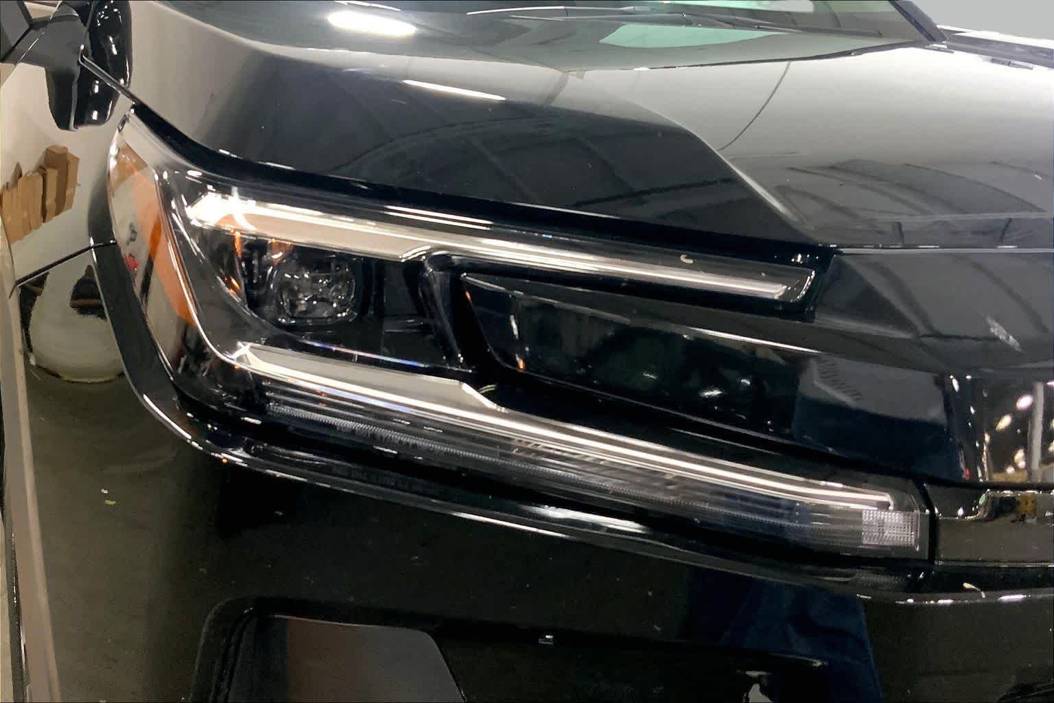 Used 2026 Midnight Black Metallic Toyota XLE Premium image 28