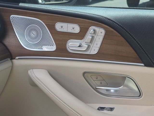 Used 2024 Gray Mercedes-Benz GLE 580 image 26