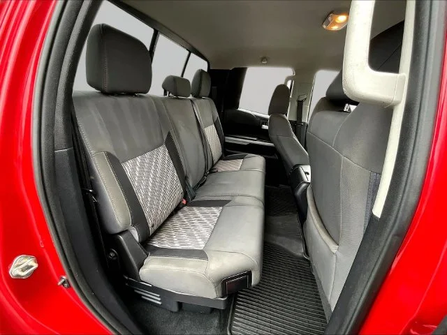Used 2018 Red Toyota SR5 image 29