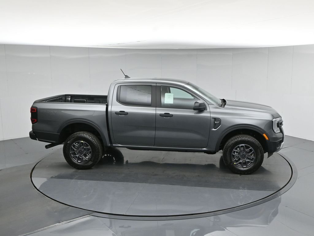 New 2026 Carbonized Gray Metallic Ford XLT image 36