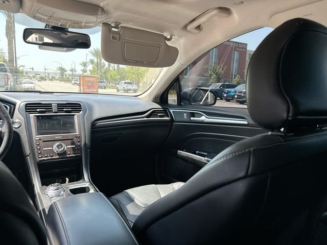 Used 2019 Blue Ford Titanium image 25