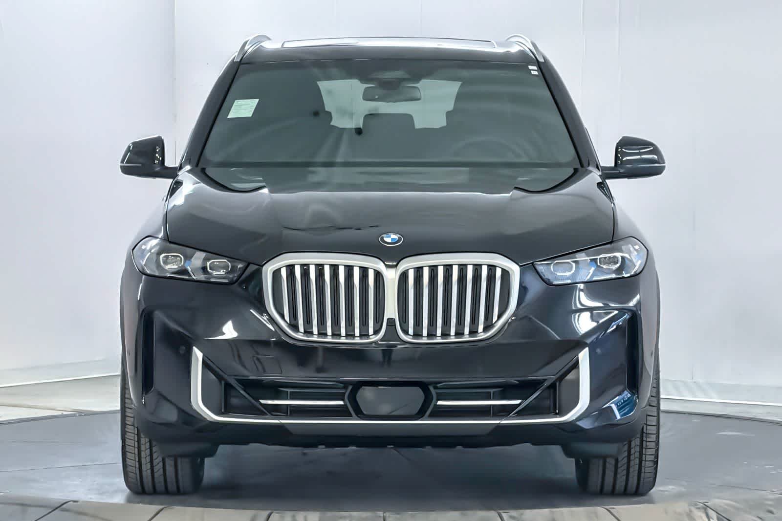 New 2026 Black Sapphire Metallic BMW xDrive40i image 10