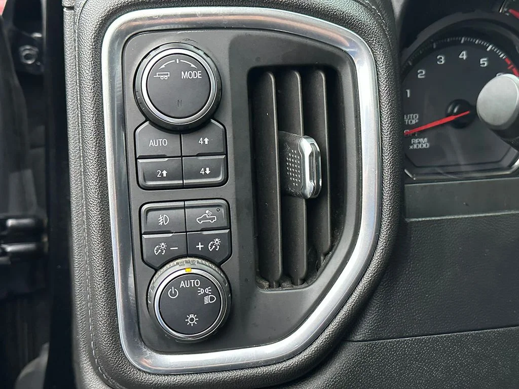 Used 2020 Black Chevrolet LT Trail Boss image 24