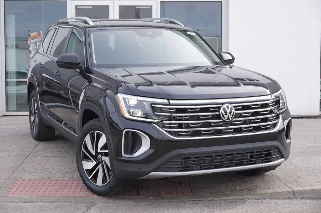 New 2026 Black Volkswagen 2.0T SEL image 4