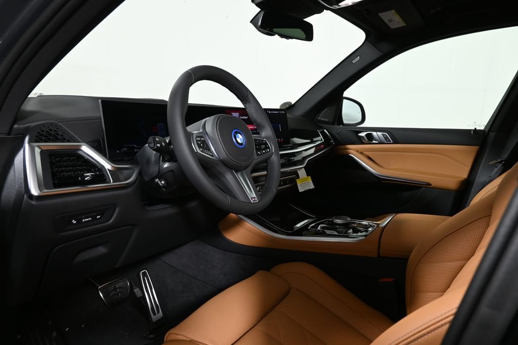 New 2026 Gray Metallic BMW xDrive50e image 15