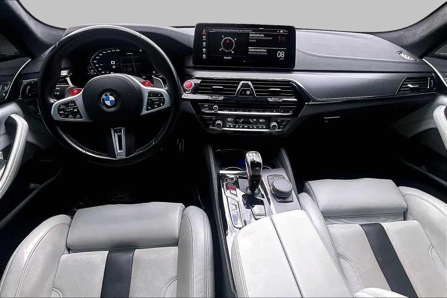 Used 2022 Marina Bay Blue Metallic BMW  image 15
