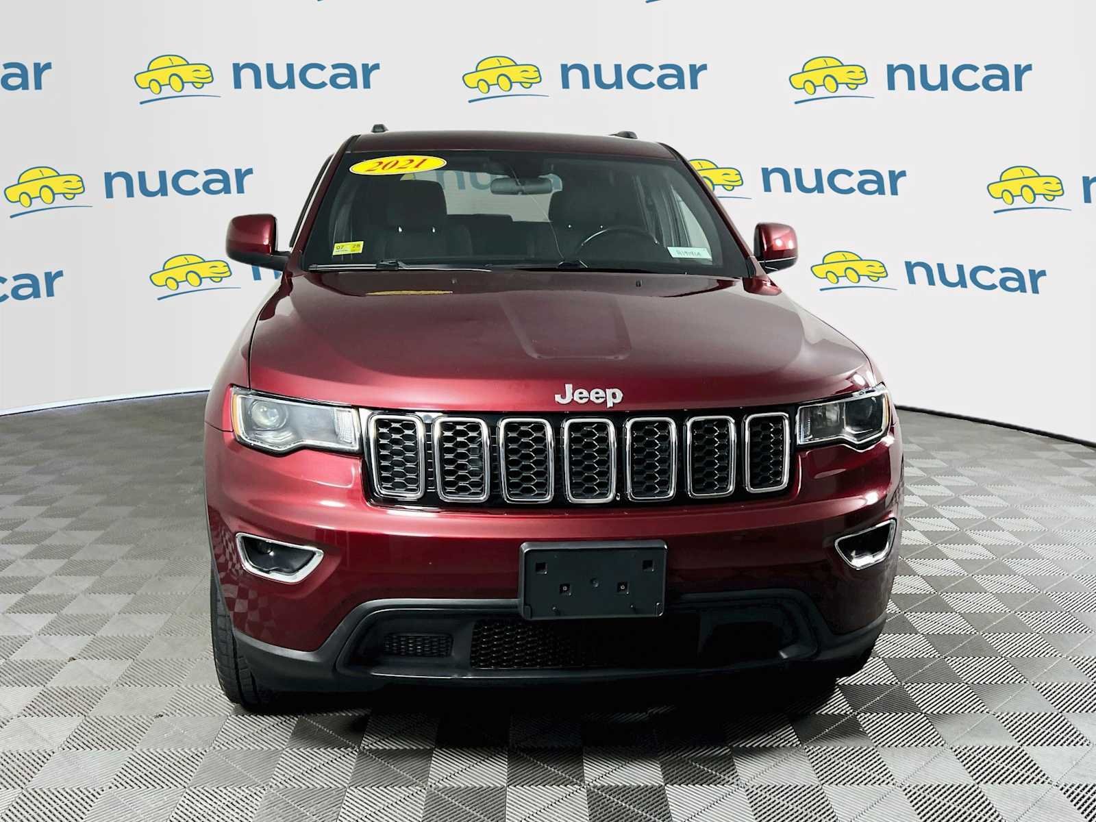Used 2021 Velvet Red Pearlcoat Jeep Laredo E image 2