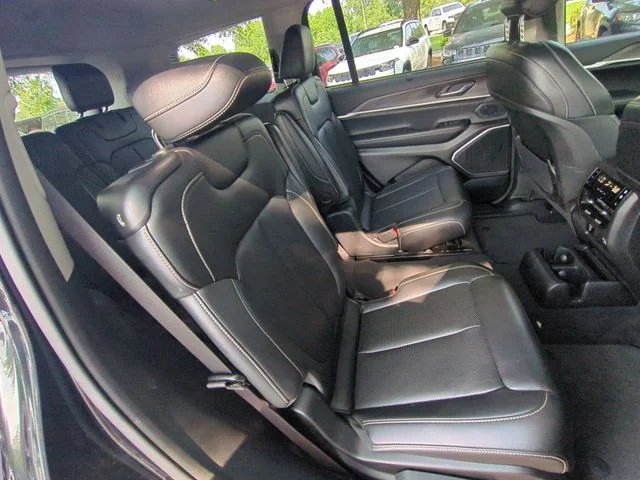 Used 2023 Black Jeep Limited image 36