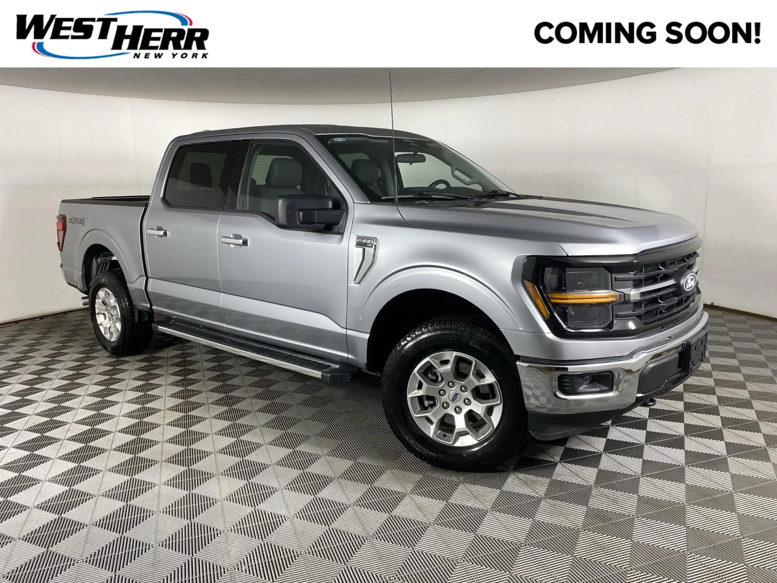 Used 2025 Iconic Silver Ford XLT image 1
