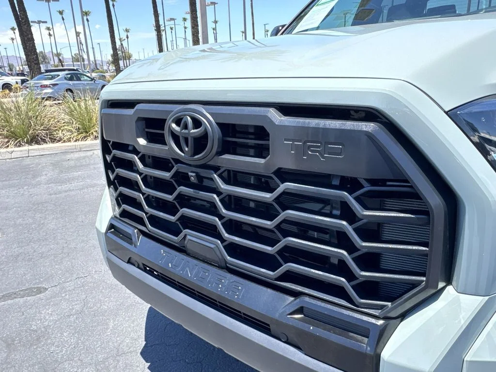 Used 2026 Green Toyota Limited image 31