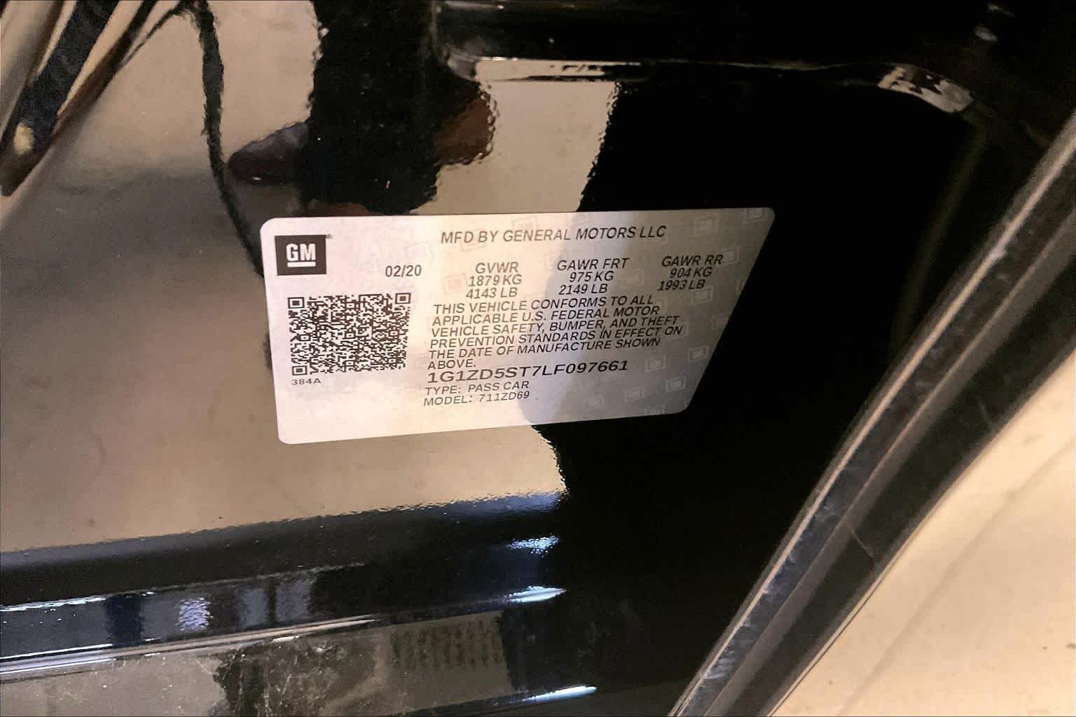 Used 2020 Mosaic Black Metallic Chevrolet LT image 32