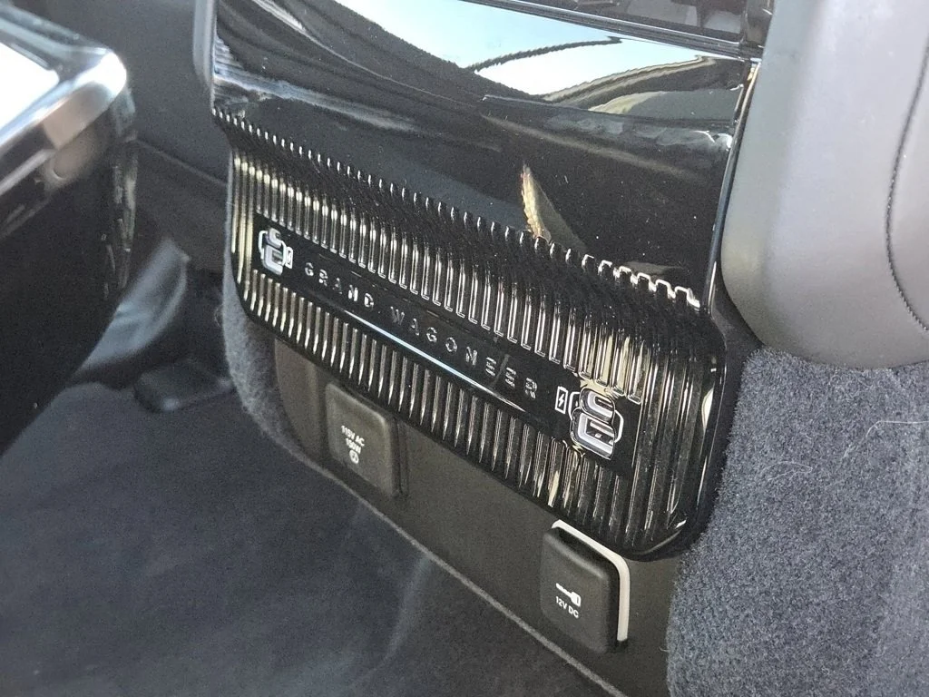 2024 Jeep Grand Wagoneer L Series III - Photo 43