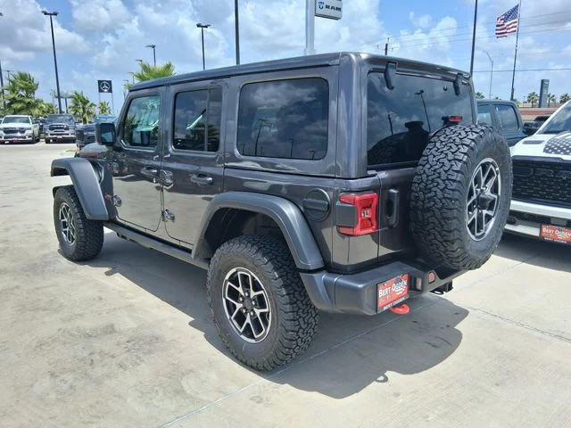 New 2026 Granite Crystal Metallic Clear-Coat Exterior Paint Jeep Rubicon image 5