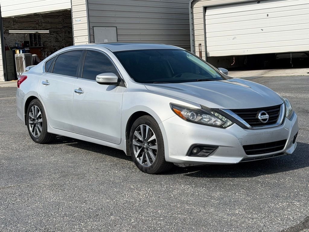Used 2016 Nissan Altima SL with VIN 1N4AL3AP5GC293367 for sale in Shelbyville, TN