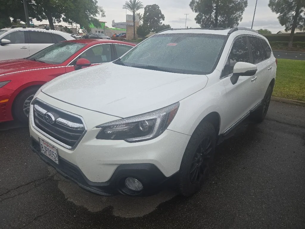 2019 Subaru Outback 3.6R Touring's photo