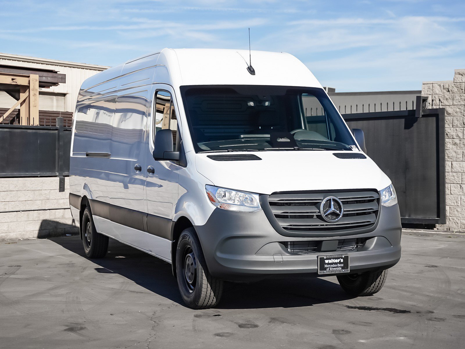 New 2026 Arctic White Mercedes-Benz 2500 High Roof I4 Diesel HO 170 RWD image 3