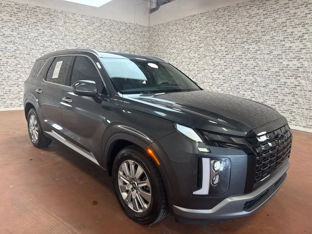 Used 2023 Steel Graphite Hyundai SEL image 1