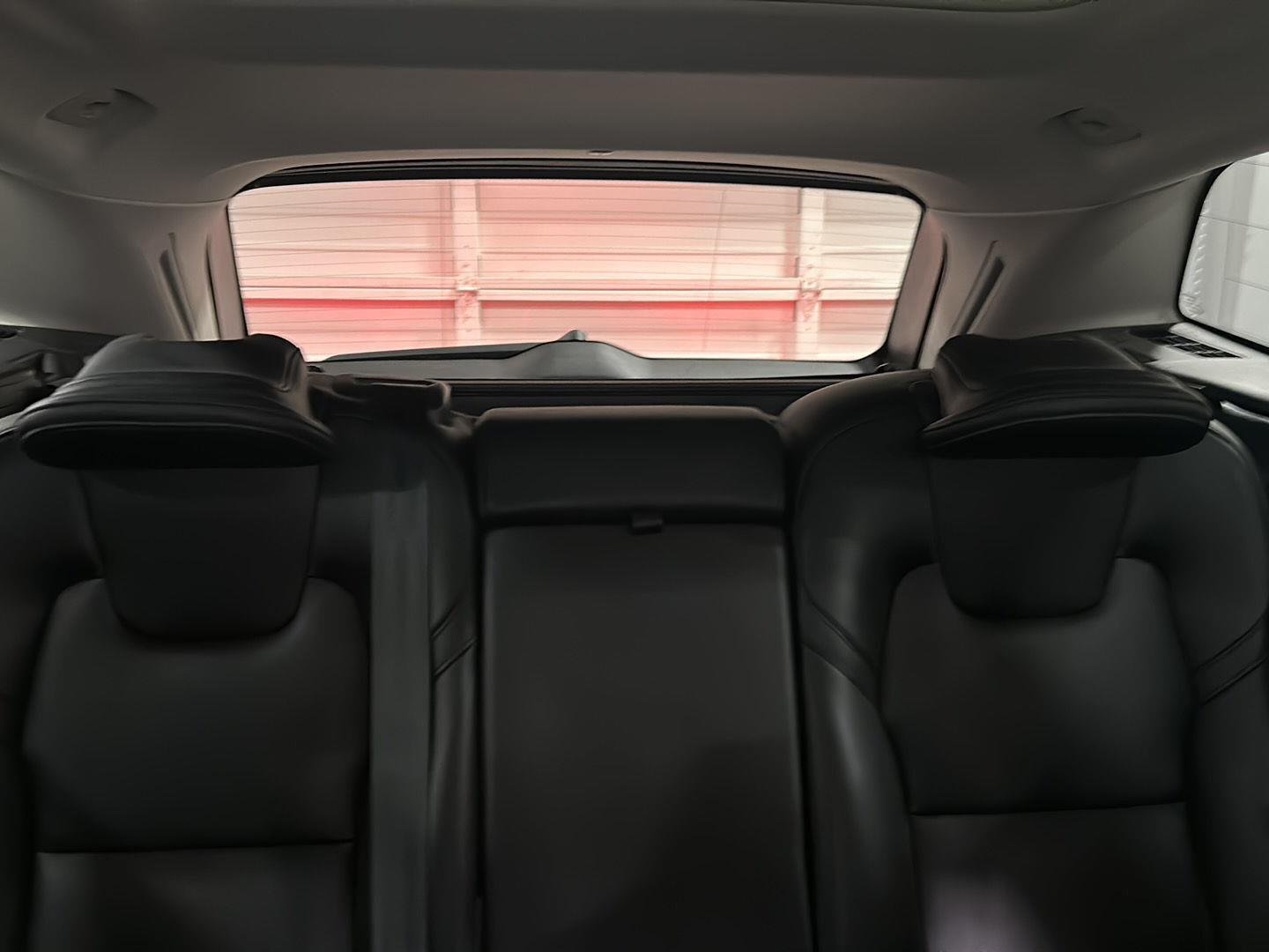 Used 2024 Platinum Grey Metallic Volvo Core Dark Theme image 5