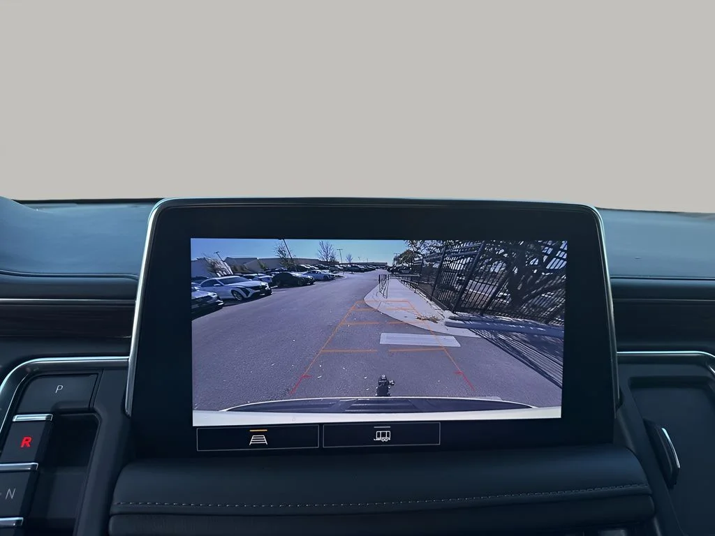 Used 2021 White Chevrolet LT image 29