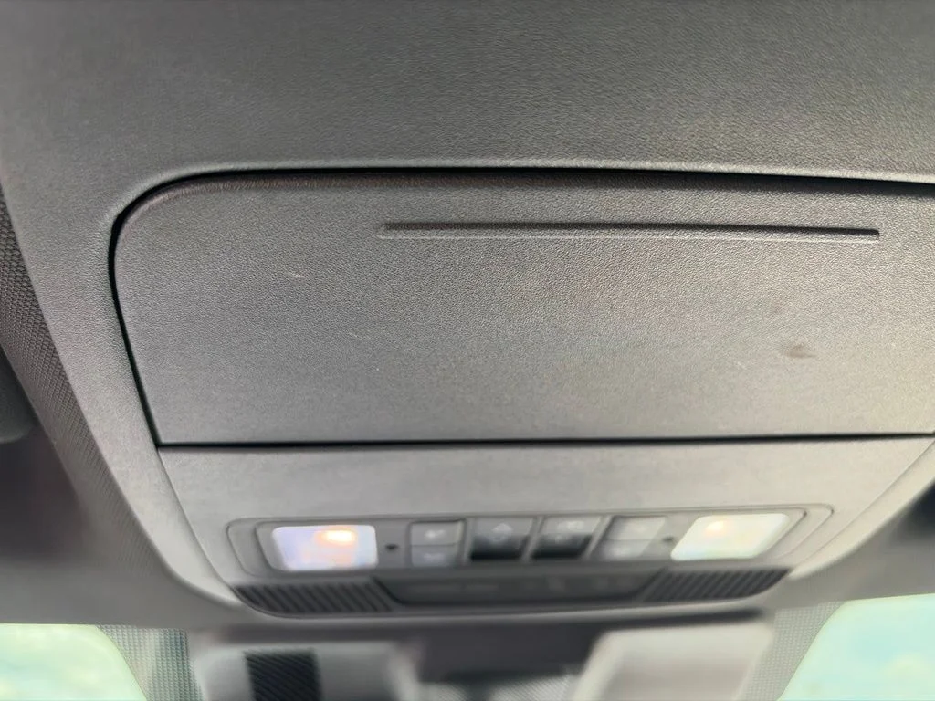 Used 2021 Silver Ford XLT image 32