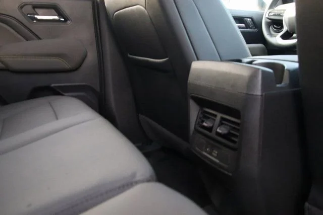 2026 Chevrolet Colorado ZR2 - Photo 26