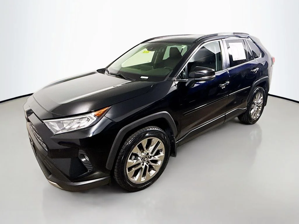 Used 2019 Midnight Black Metallic Toyota Limited image 3