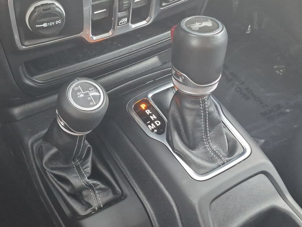 Used 2024 Gray Jeep Sahara 4xe image 28