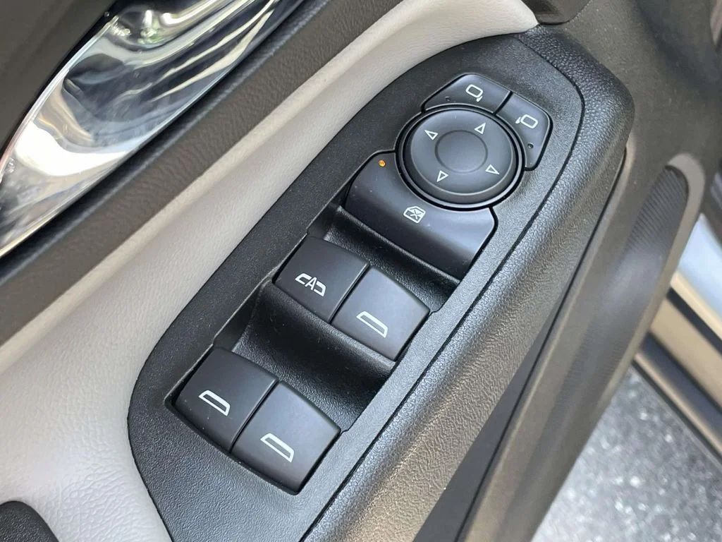 Used 2023 Gray Chevrolet LS image 14