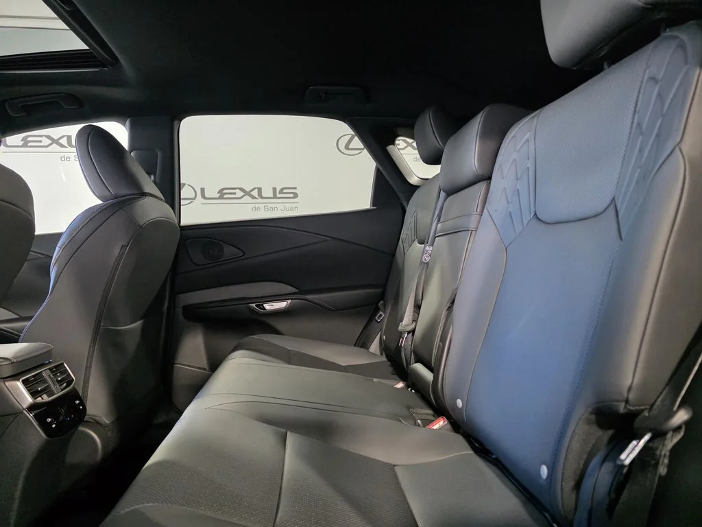 New 2026  Lexus 450h+ Premium image 27