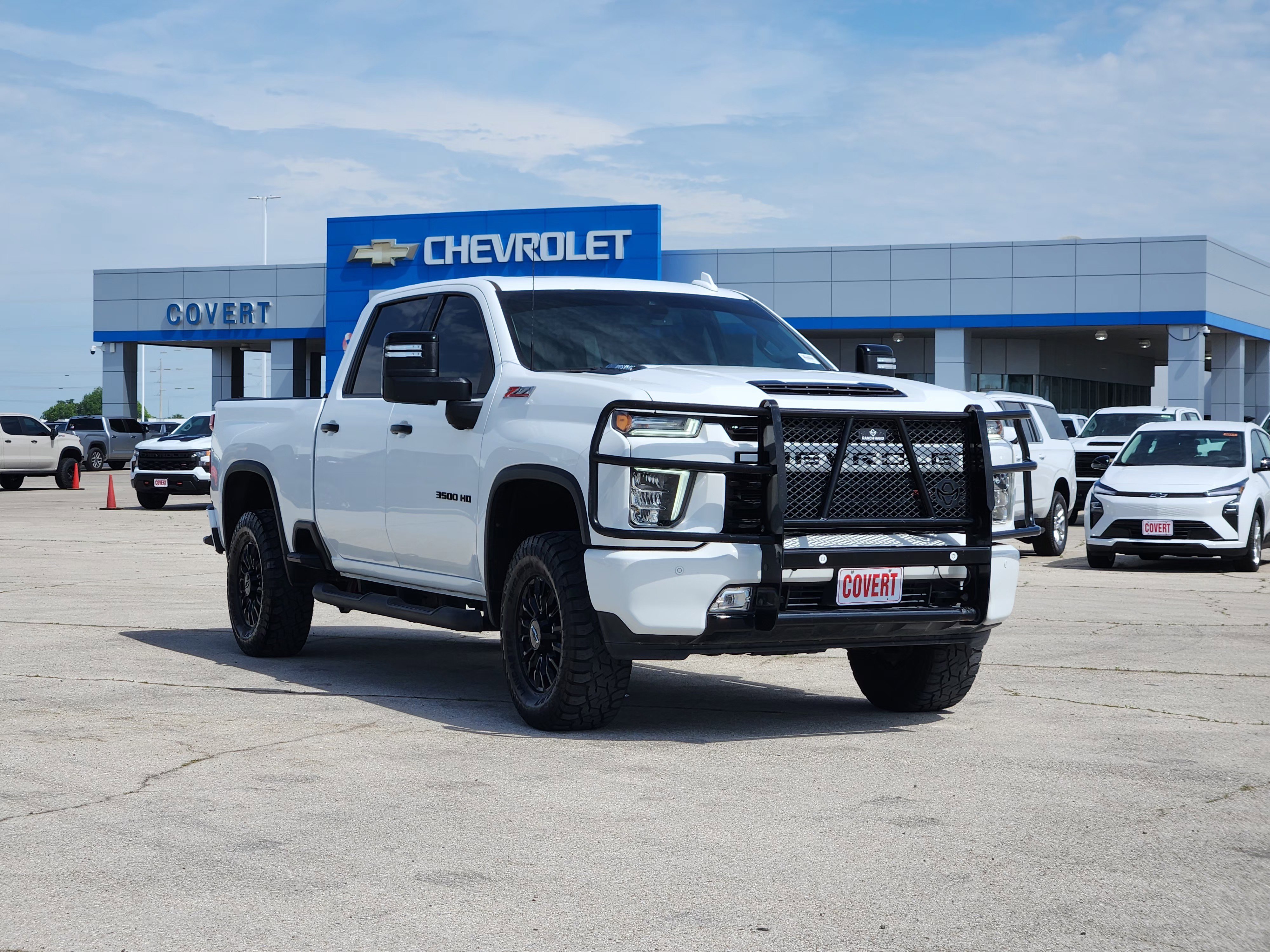 Used 2022 Summit White Chevrolet LTZ image 3