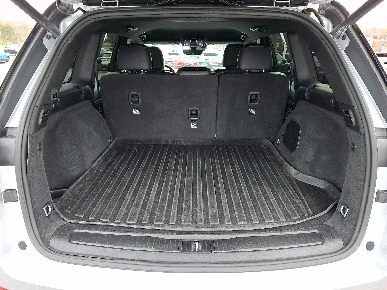 Used 2022 Silver Zynith Jeep Trailhawk image 32