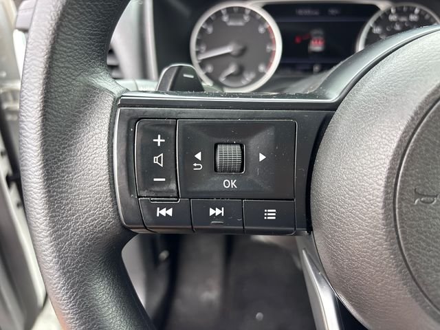 Used 2024 White Nissan S image 18