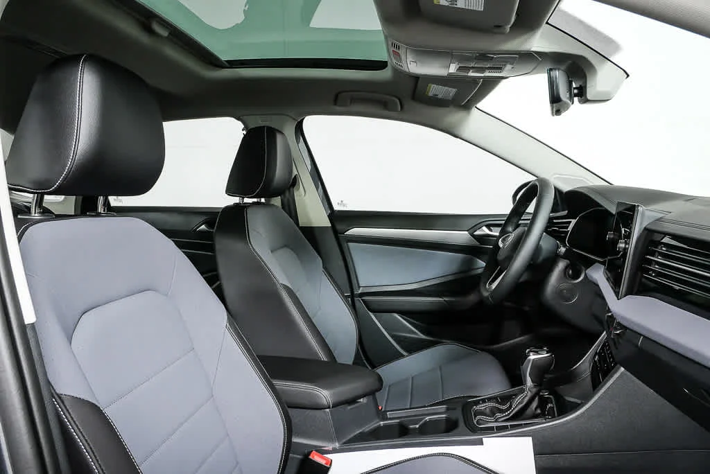 New 2026 Platinum Gray Metallic Volkswagen SE image 22
