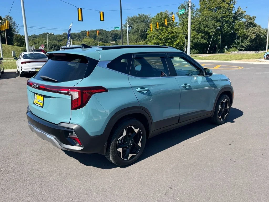 Used 2025 Blue Kia EX image 4