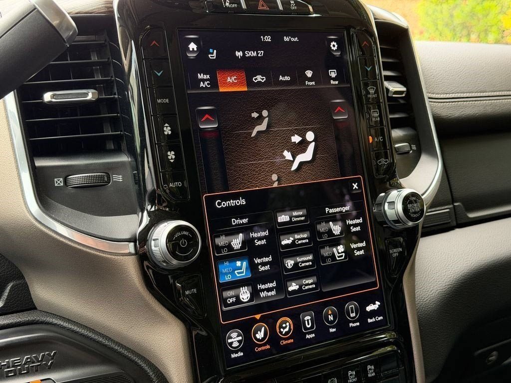 Used 2021 Diamond Black Crystal Pearlcoat Ram Laramie 4x4 Crew Cab image 26