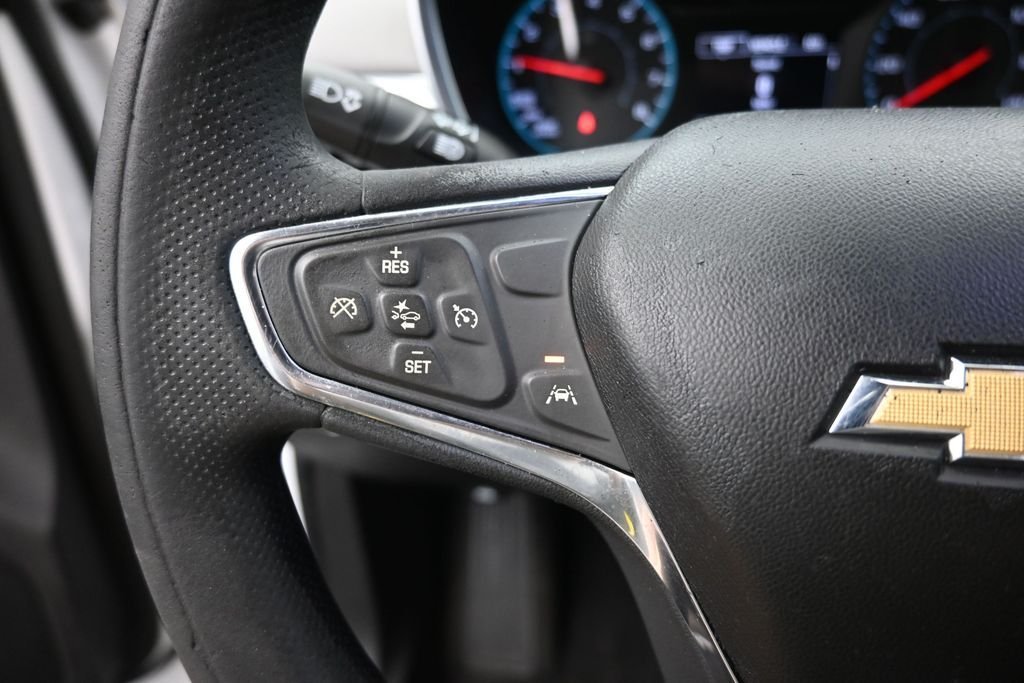 Used 2021 White Chevrolet LS image 6
