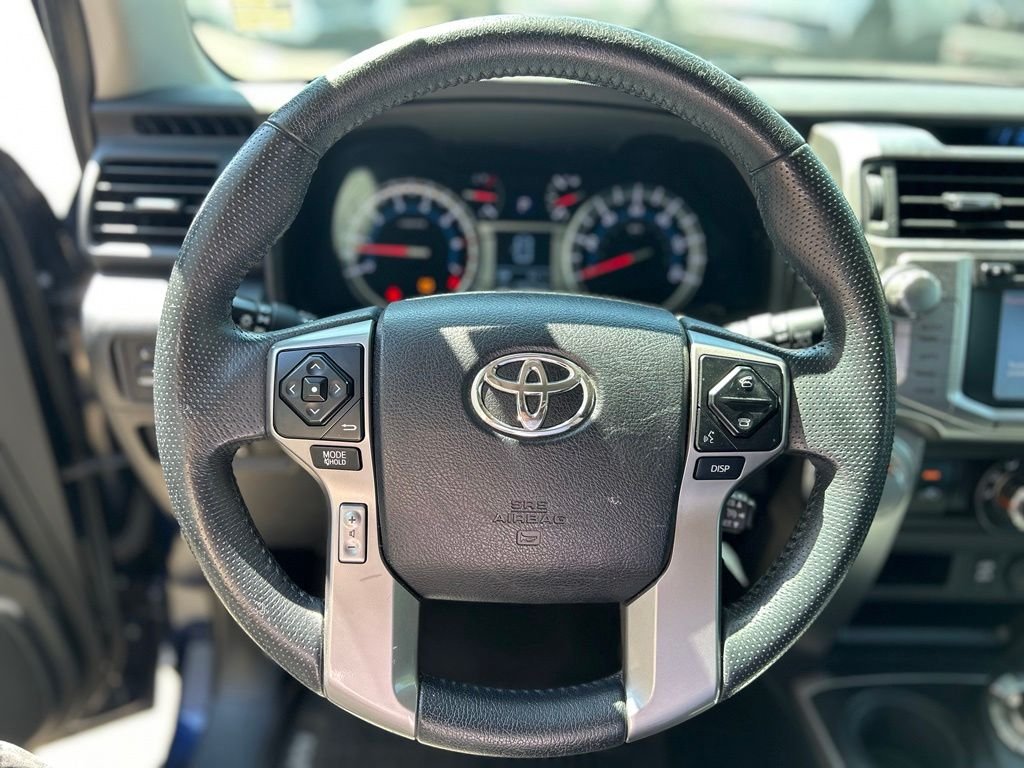 Used 2019 Nautical Blue Metallic Toyota SR5 image 22