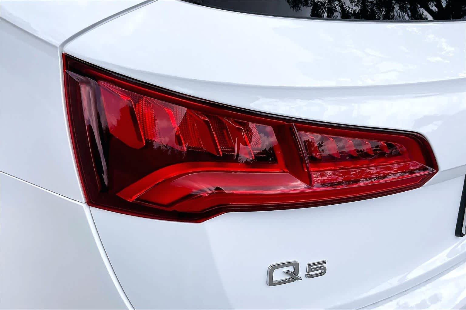 Used 2018  Audi Premium Plus image 27