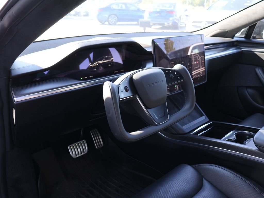 Used 2022  Tesla Plaid image 15
