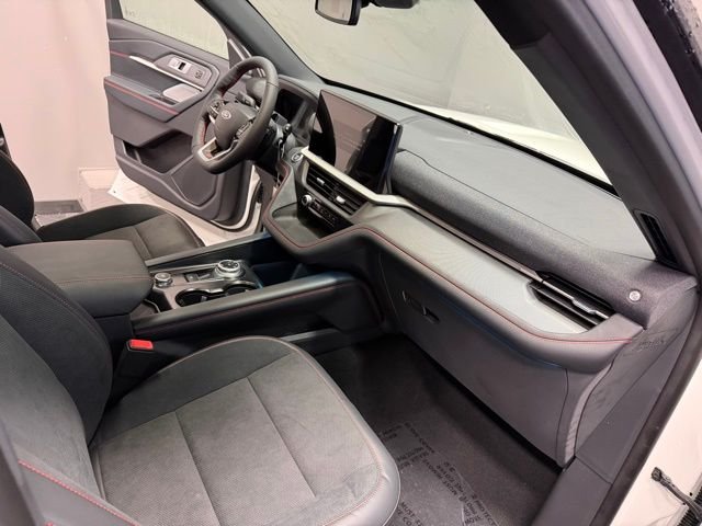 New 2026 Star White Metallic Tri-Coat Ford ST image 25