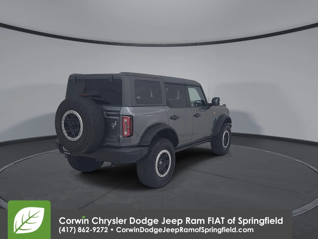 Used 2023 Gray Ford Badlands image 14