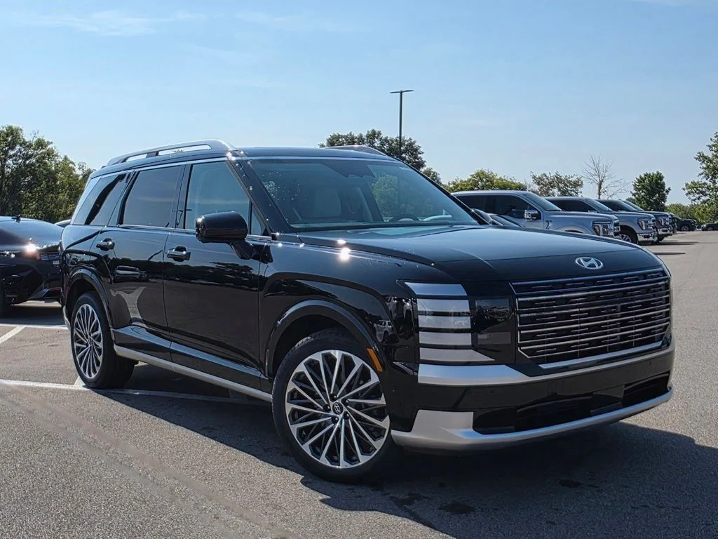 New 2026 Abyss Black Pearl Hyundai Calligraphy image 1