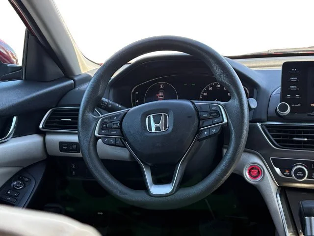 Used 2018 Red Honda LX 1.5T image 15