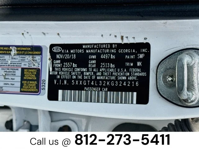 Used 2019 White Kia S image 29