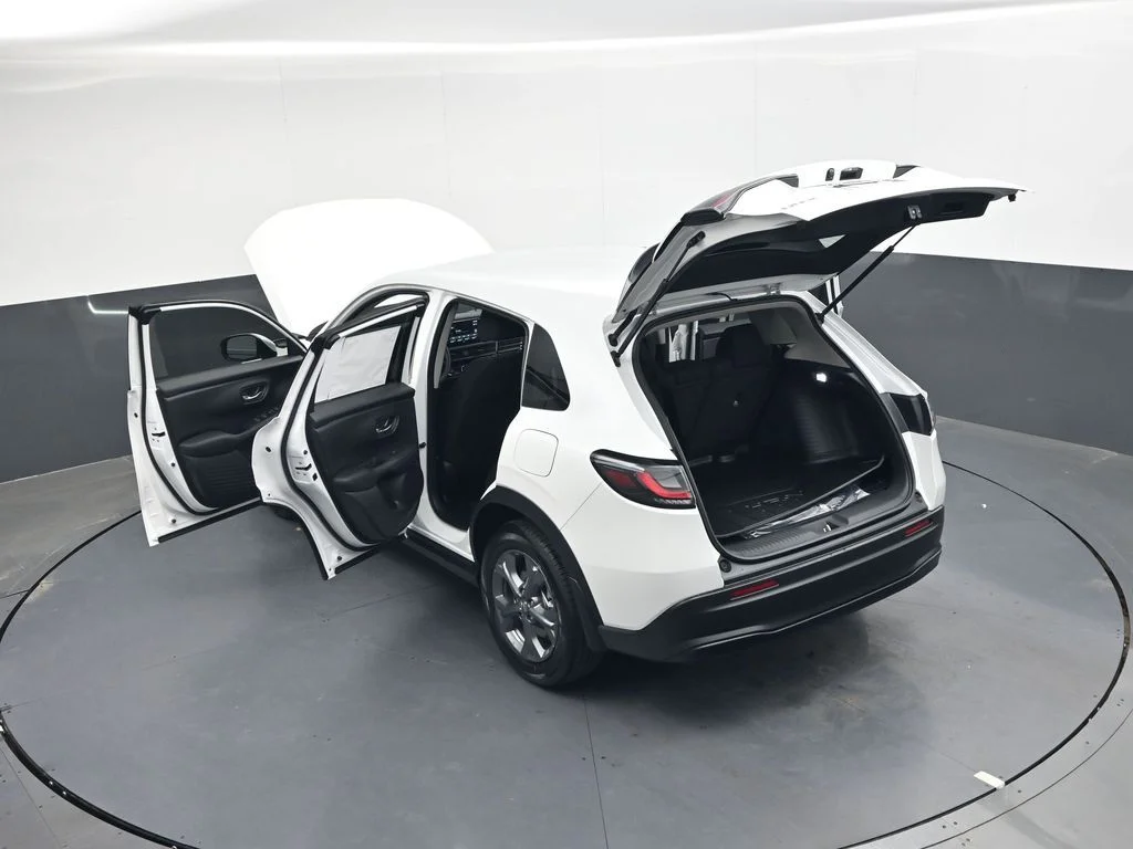 New 2026 Platinum White Pearl Honda LX image 34