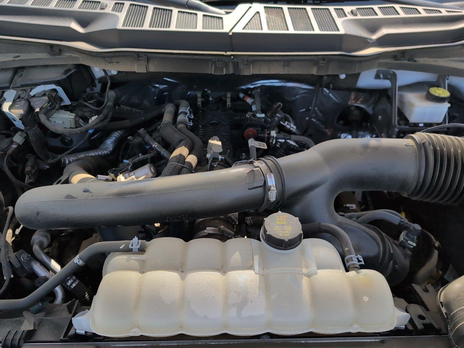 Used 2024 Oxford White Ford LARIAT image 38