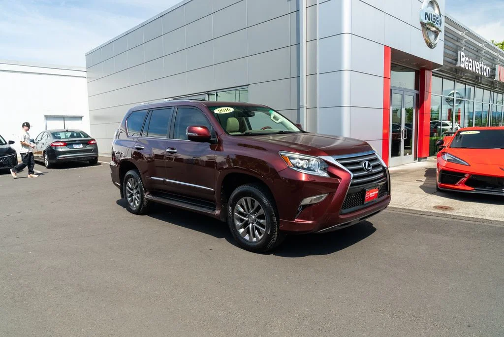Used 2016 Red Lexus 460 Luxury image 28