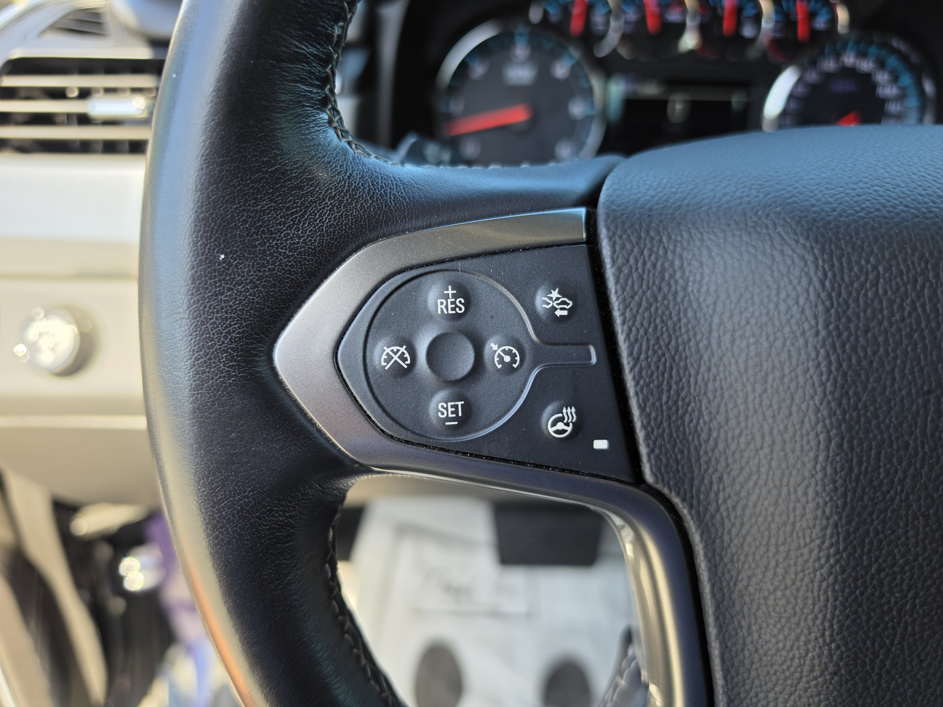 Used 2020 Blue Velvet Metallic Chevrolet LT image 32
